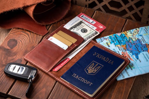 Обкладинка для паспорта, шкіряна обкладинка на закордонний паспорт з картхолдером - Зображення 2