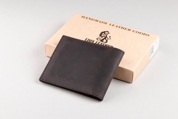 Обкладинка на посвідчення УБД з гравіюванням тризуба - Зображення 9