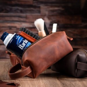 Шкіряний несесcер ручної роботи, догляд за аксесуарами зі шкіри