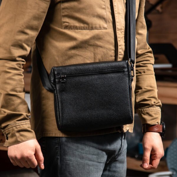 Шкіряна чоловіча сумка через плече City чорна, сумка мессенджер