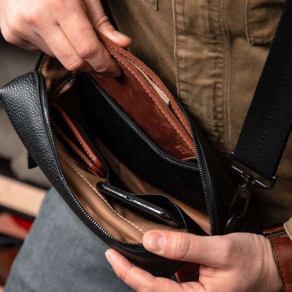 Шкіряна чоловіча сумка через плече City чорна, сумка мессенджер - Зображення 3