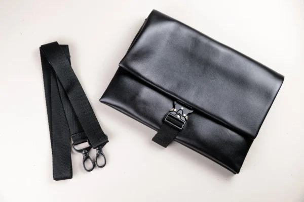 Шкіряна чоловіча сумка Slim